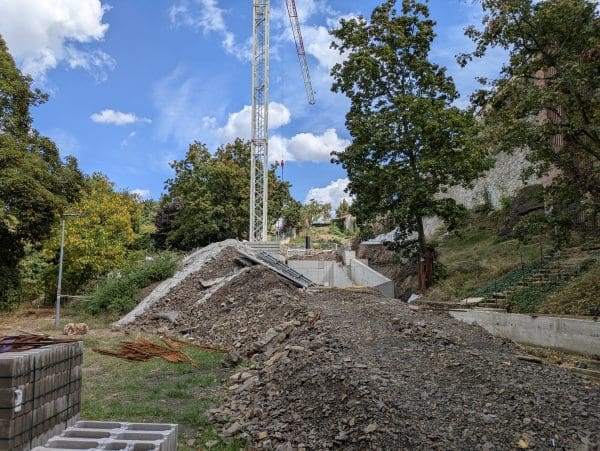 Nová kuželna v Horské ulici roste