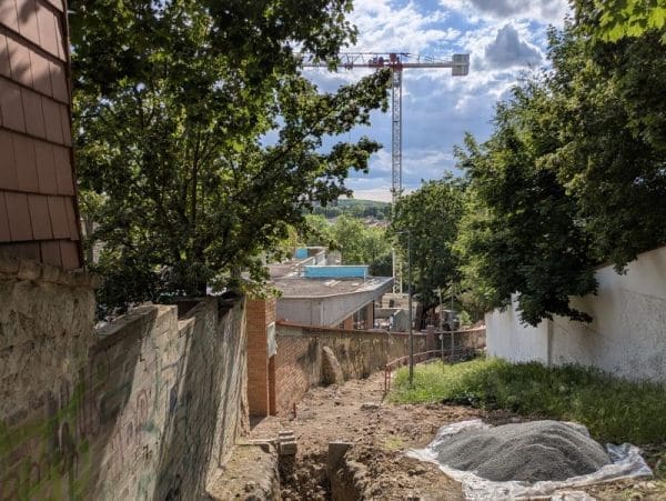Druhá květnová návštěva stavby nové kuželny v Horské